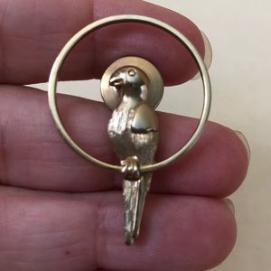 Avon Gold Tone Parrot Pin